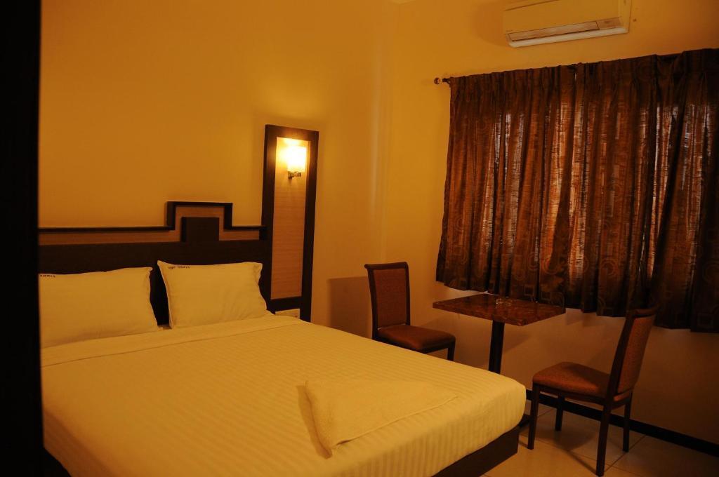 Hotel Viswas Tiruppur Cameră foto